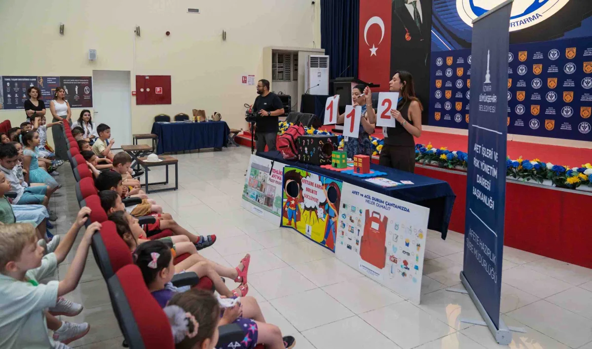 Çocuklara yönelik afet eğitimleri sürüyor