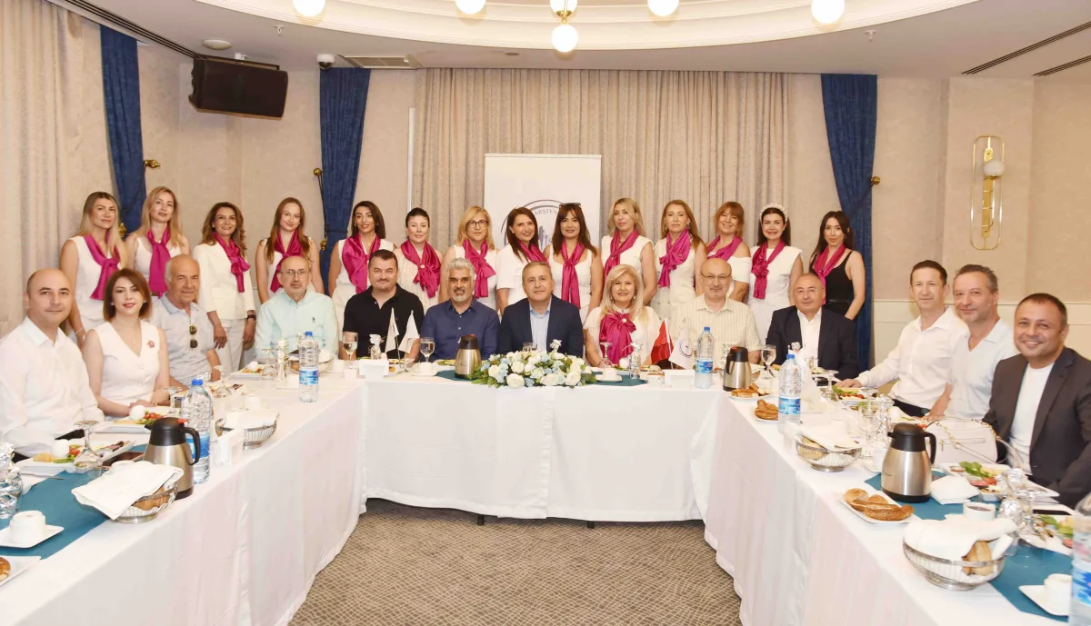 KAR-İŞKAD kamu kurum yöneticisi babaların Babalar Günü'nü kutladı
