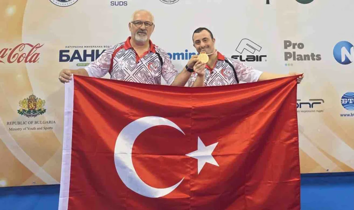 İzmir'in özel sporcusu Alper Dünya Şampiyonu
