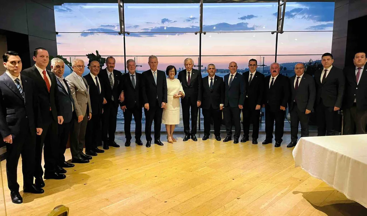 MHP İzmir’den iş dünyasıyla güçlü zirve