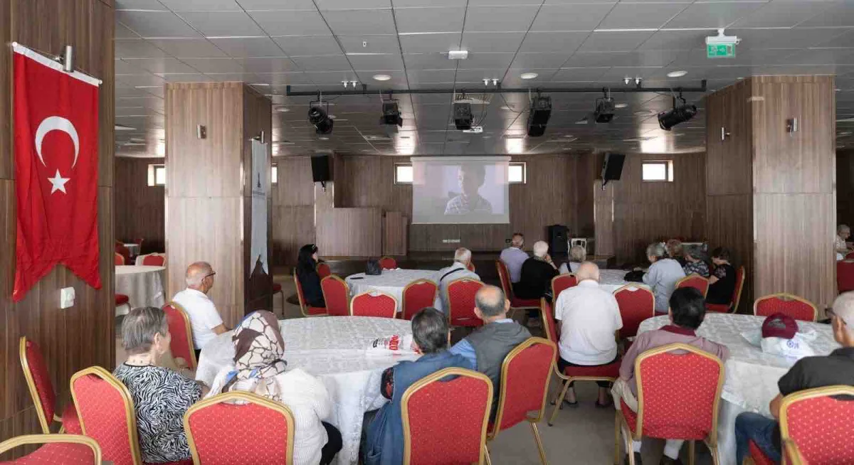 Zübeyde Hanım Huzurevi’nde duygusal Babalar Günü