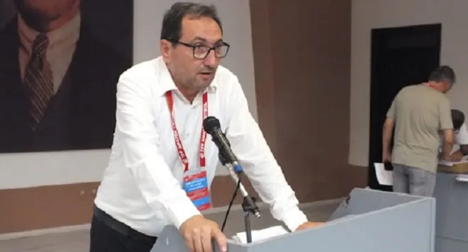 İzmir ASKF'da Efkan Muhtar güven tazeledi