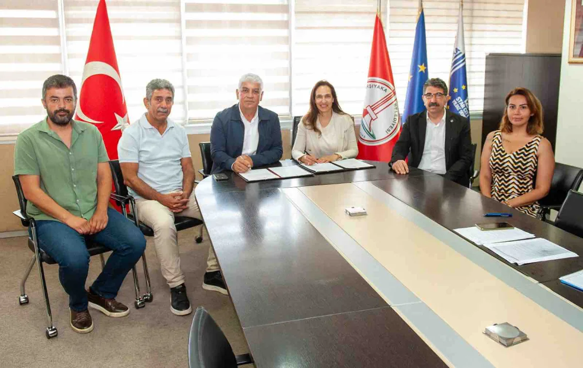 Karşıyaka Belediyesi'nde Toplu İş Sözleşmesi imzalandı