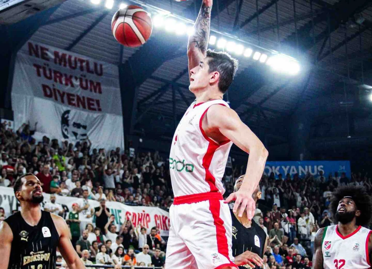 Karşıyaka'dan Gaziantep Basketbol'a