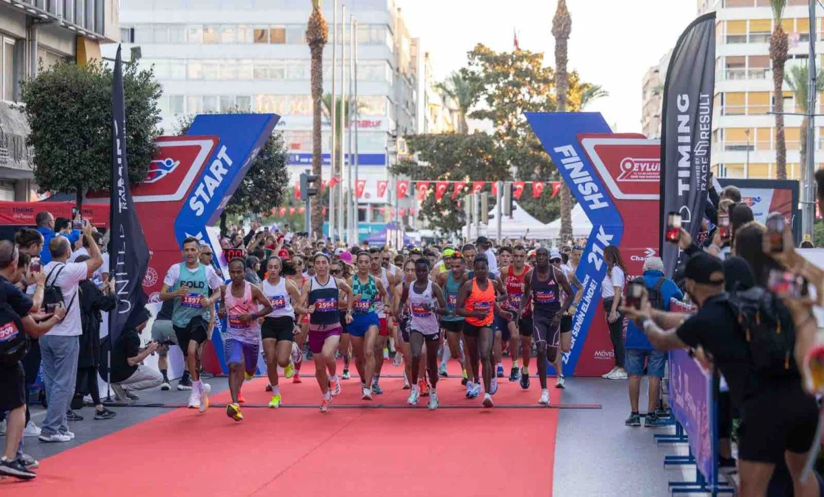 İzmir Yarı Maratonu'nun kayıtları açıldı