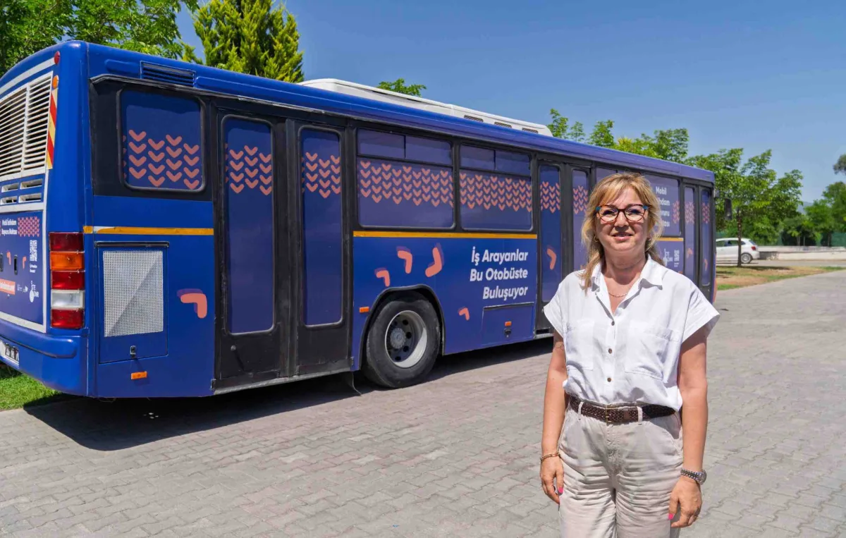 İzmir'de her gün bir kişi işe yerleşiyor