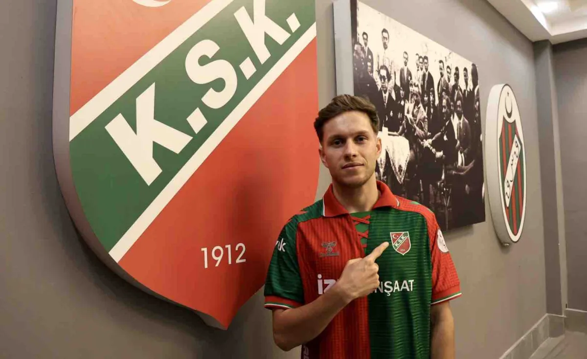 Karşıyaka'da ikinci imza: Mücahit Aslan