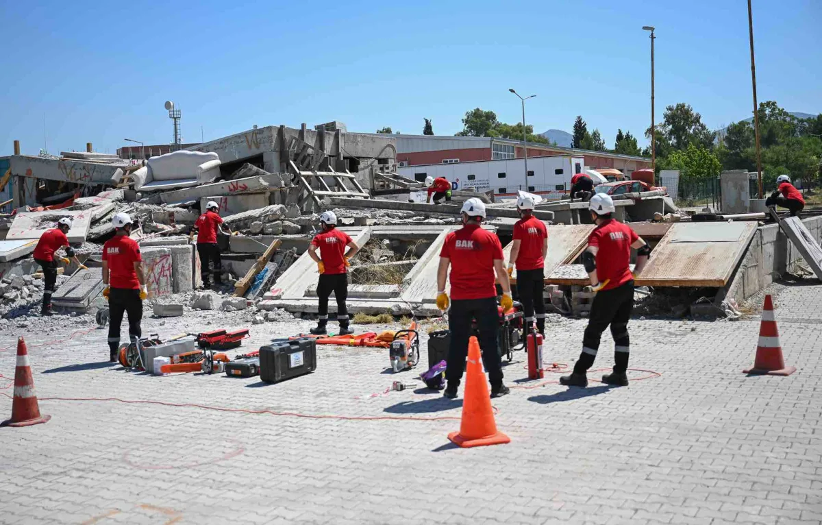 Bornova’nın "BAK" ekibi hayat kurtarmak için tetikte