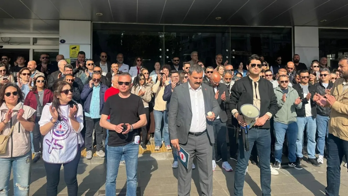 Karşıyaka Belediyesi'nde memurların geriye dönük alacakları kapandı