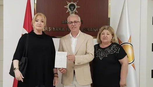 Eski bakanın eşi Ak Parti'ye katıldı