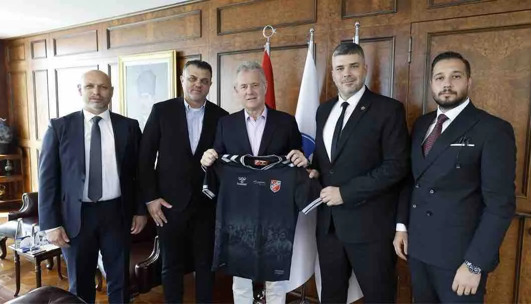 KSK'den Mahmut Özgener'e ziyaret