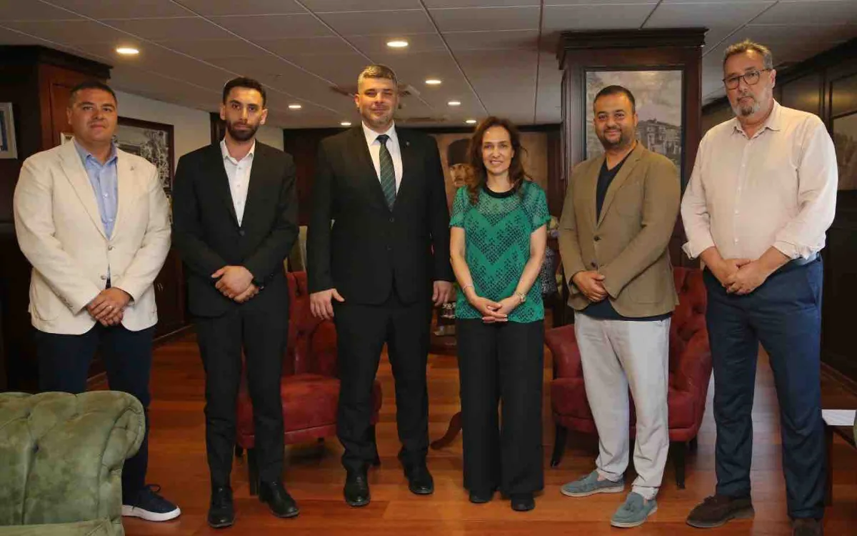 Karşıyaka yönetiminden Başkan Ünsal'a ziyaret