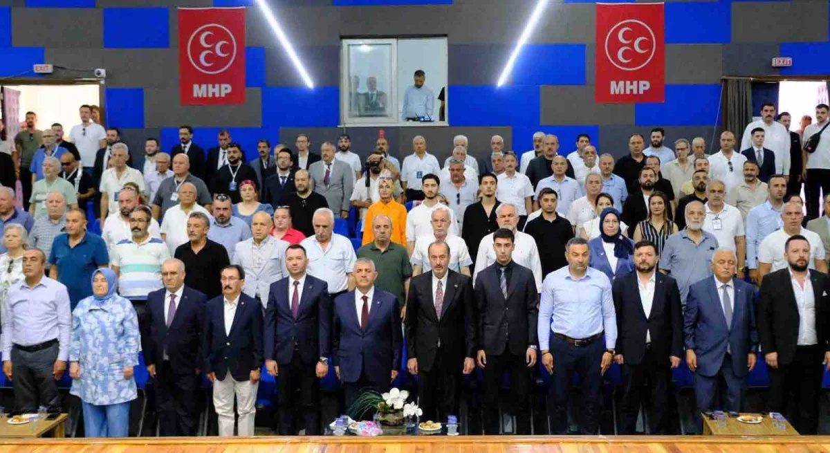 MHP İzmir'de ilçe kongreleri devam ediyor