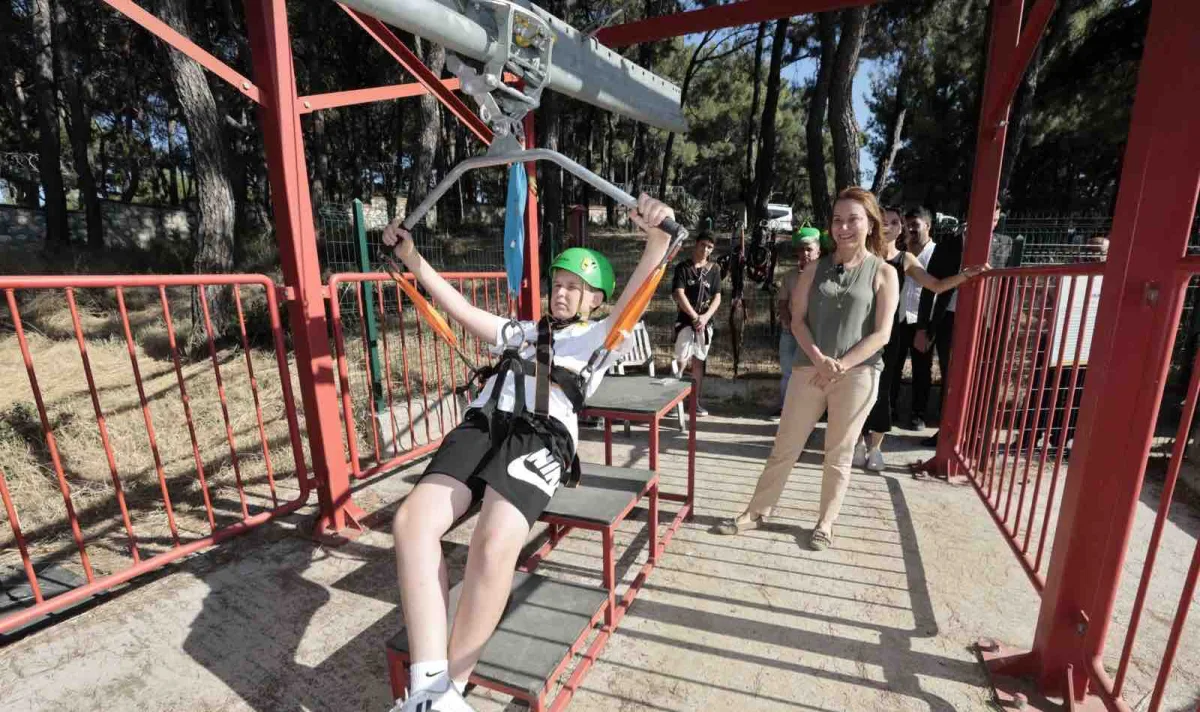 Başkan Mutlu Macera Parkı’nda çocuklarla bir araya geldi