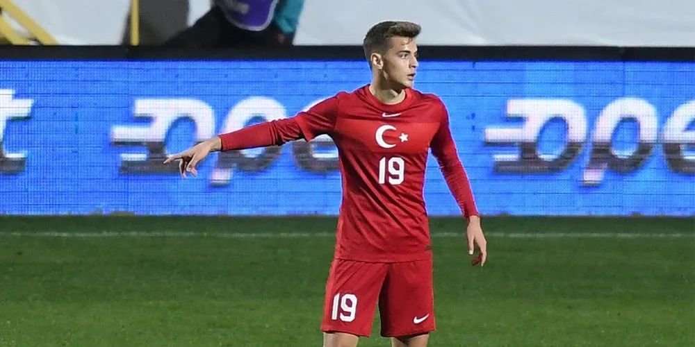 Karşıyaka Batuhan'a kancayı attı