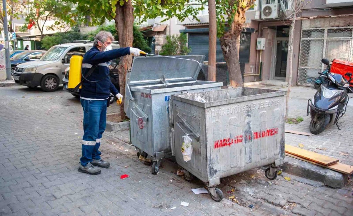 Karşıyaka Belediyesi’nden haşerelerle kararlı mücadele