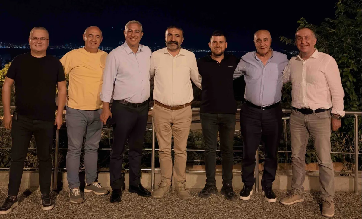 İzmir'de yeni parti hareketliliği
