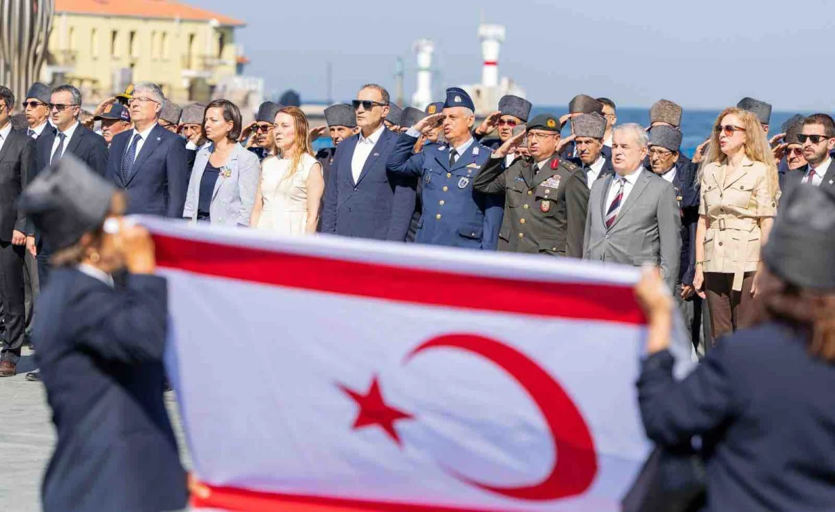 İzmir'de 20 Temmuz Barış ve Özgürlük Bayramı kutlandı
