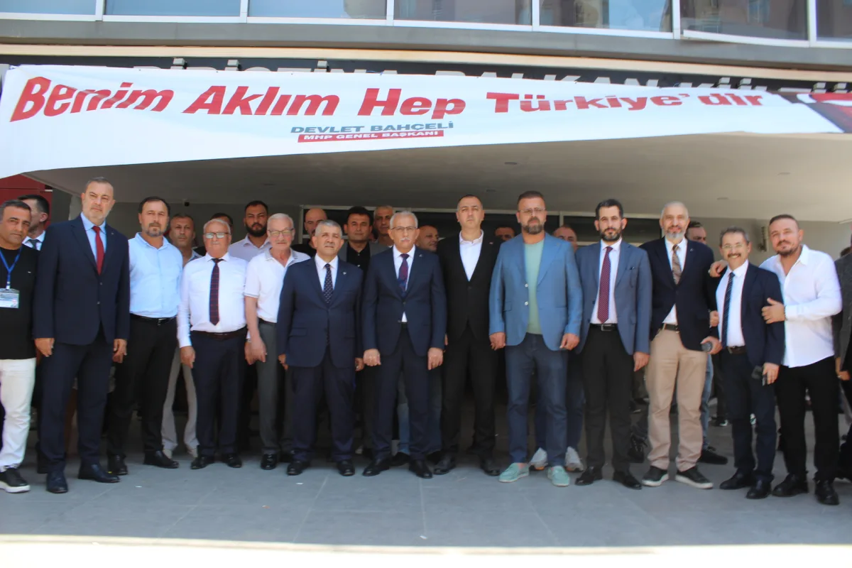 MHP Karşıyaka'da Akif Yılmaz güven tazeledi