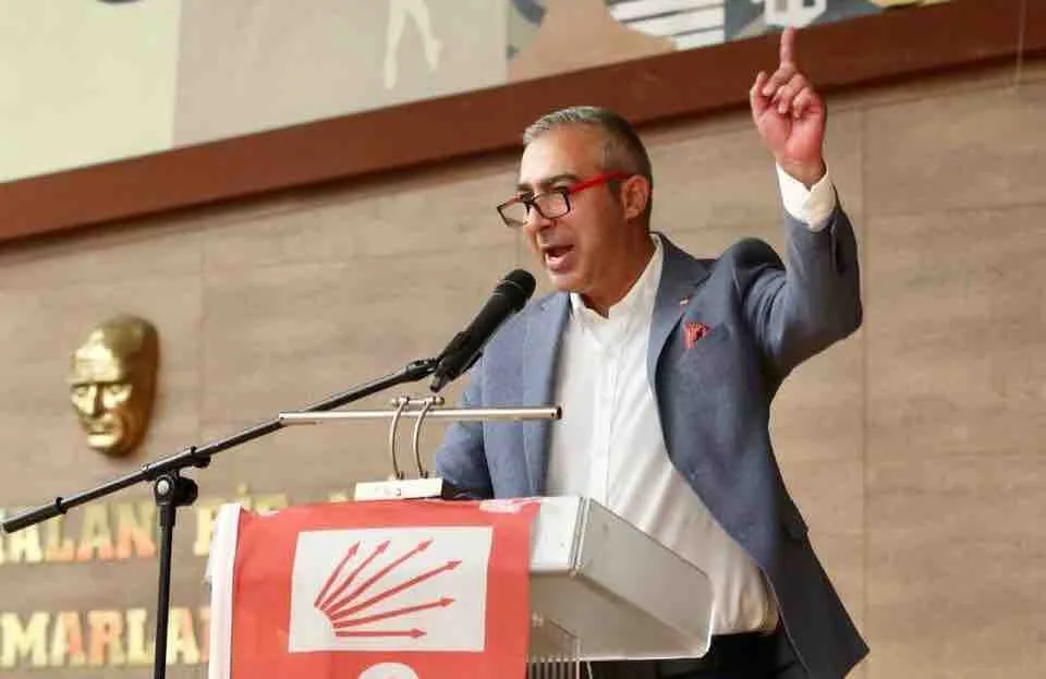 CHP İzmir'de 6 ilçe başkanı istifa ediyor