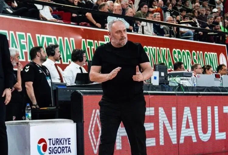 Ahmet Kandemir'den sitem
