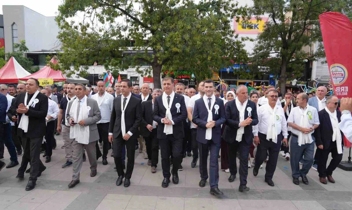 Başkan Tugay Tokatlılarla buluştu