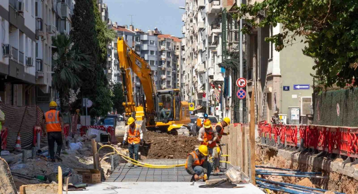 İzmir'de yağmur suyu yeraltında ayrılıyor, taşkın riski azalıyor