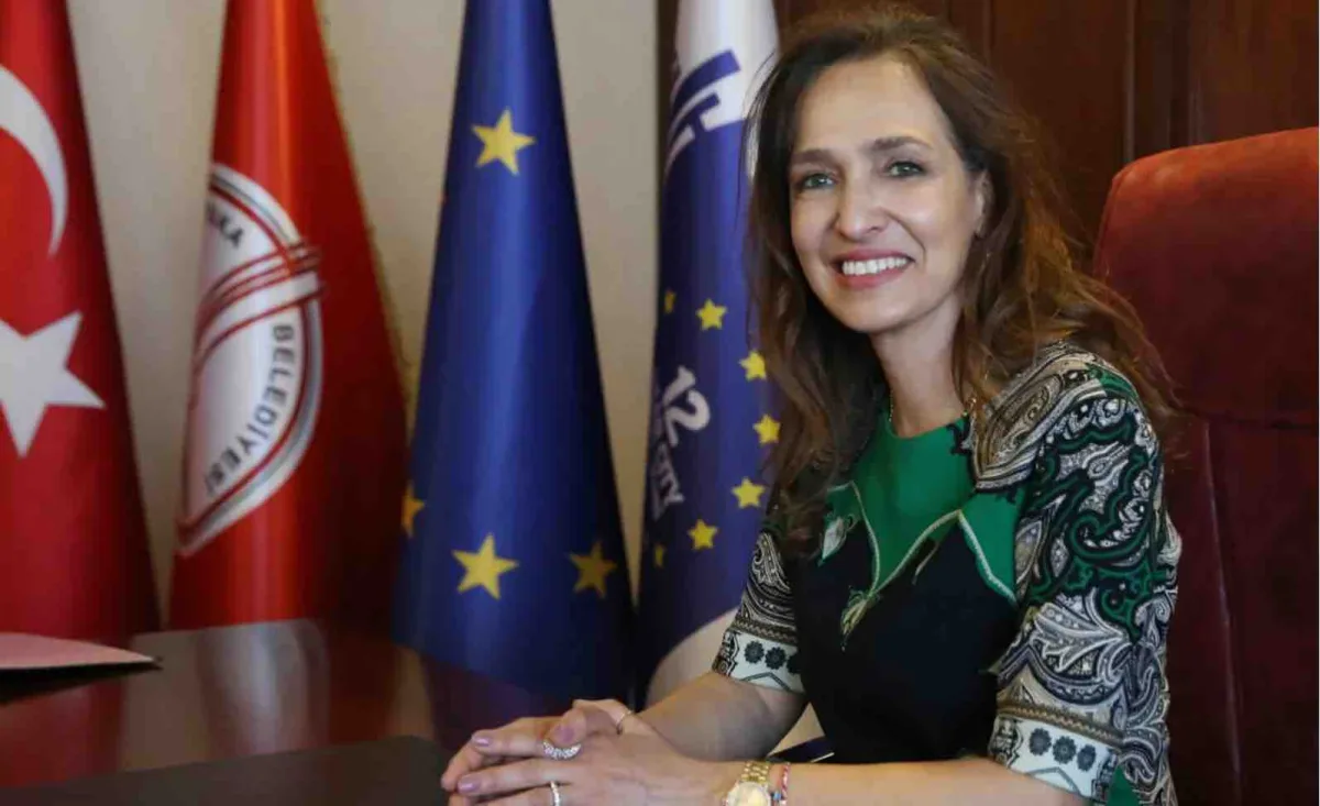 Başkan Ünsal CHP'de kaldı