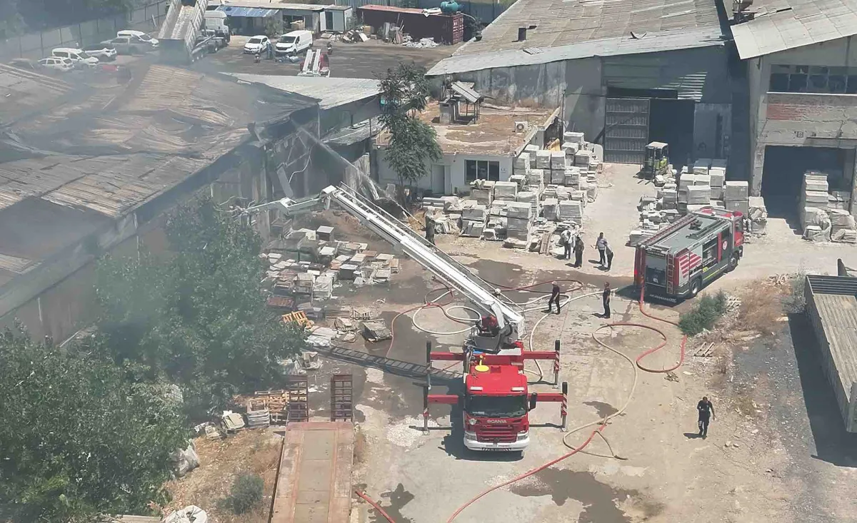 Bayraklı’daki yangın büyümeden kontrol altına alındı