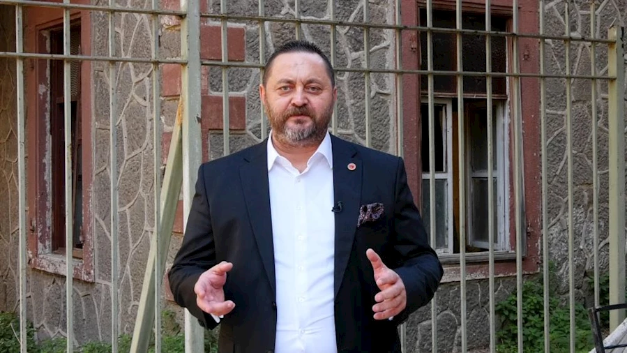 Ak Parti'li Ünal: Karşıyaka'nın değerleriyle kavga ediliyor