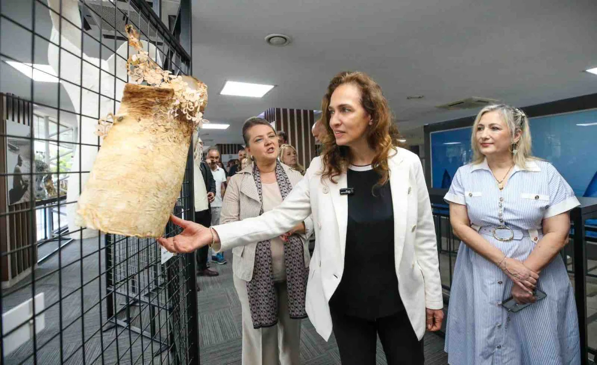 Galeri Alt, Karşıyaka’nın kültür yaşamına değer katıyor
