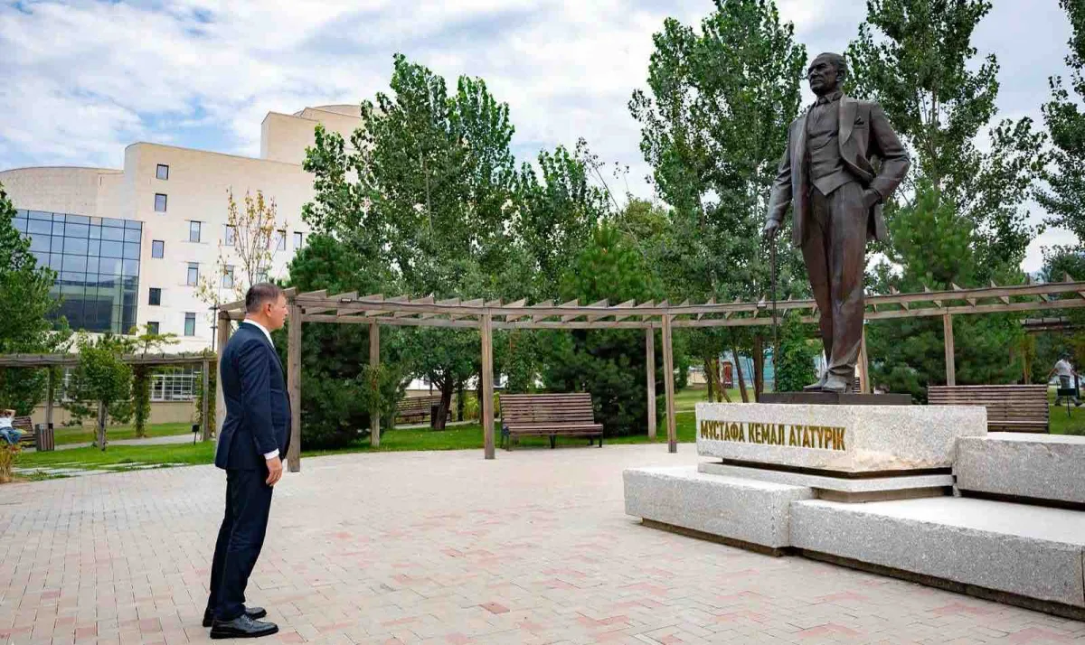 Başkan Tugay, Kazakistan’da...
