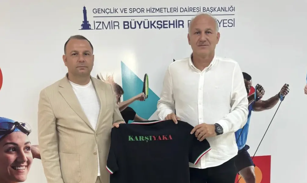 Karşıyaka Futbol Akademisi'nden İzmir Büyükşehir'e ziyaret