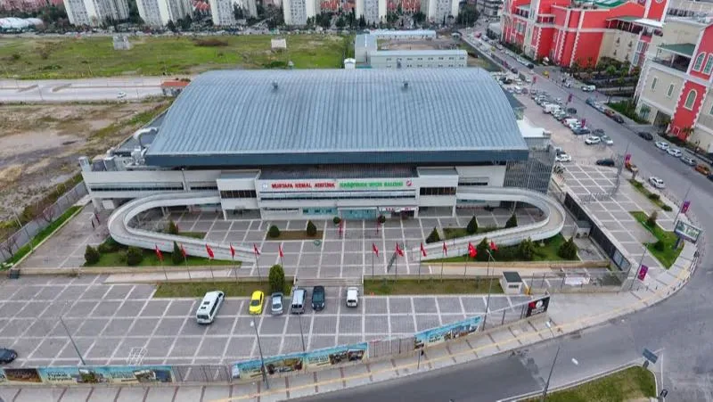 Mustafa Kemal Atatürk Karşıyaka Spor Kompleksi çevresinde imar planı değişti