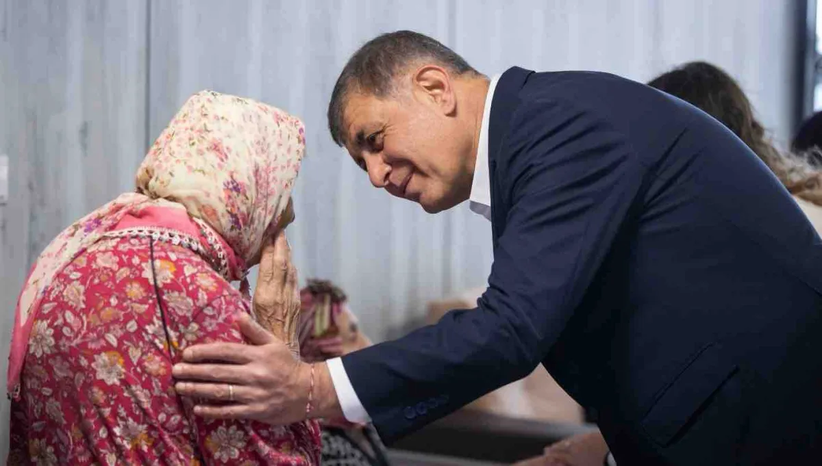 Emeklilerden Başkan Tugay’a teşekkür