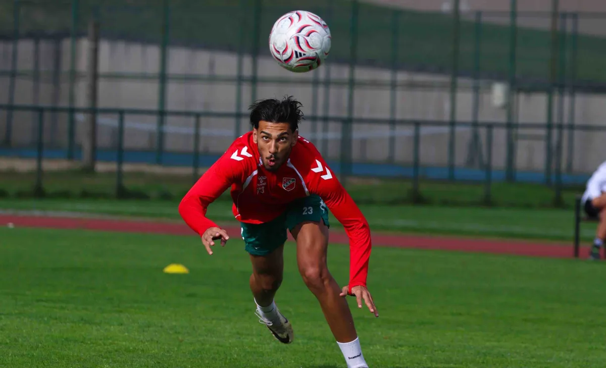 Karşıyaka, Erbaaspor ile berabere kaldı