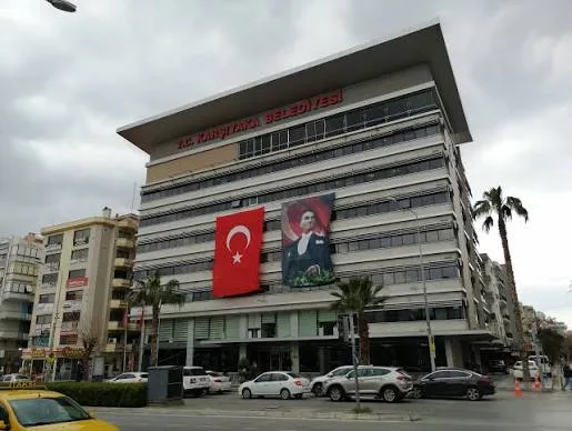 Karşıyaka Belediyesi'nde dengeleri değiştirecek görevden alma!