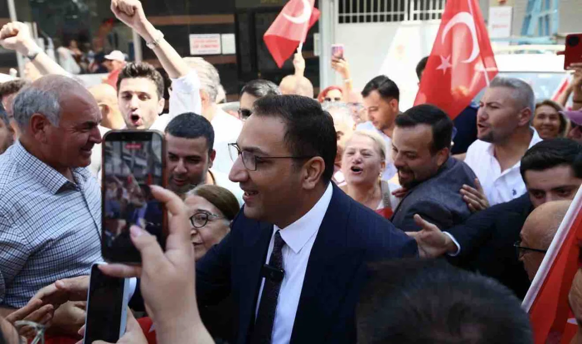 Görevine iade edilen Başkan Onur Yiğit: Hizmet olarak daha da hırslandım