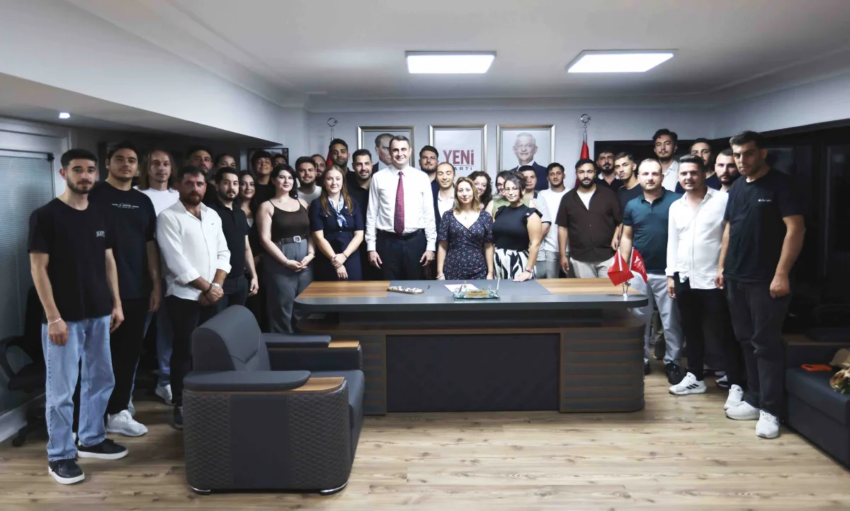 YENİ Parti'li Güç gençlerle buluştu
