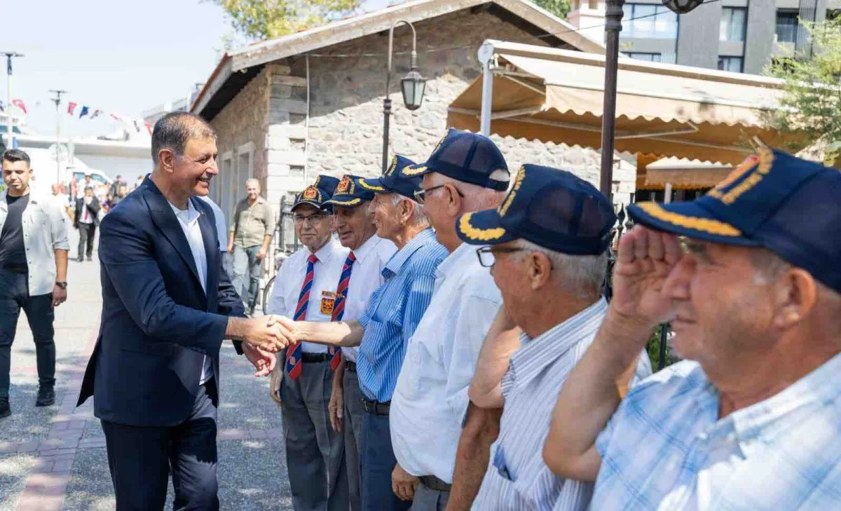 Tugay, Türkiye Muharip Gaziler Derneği Karşıyaka Şubesi’ni ziyaret etti