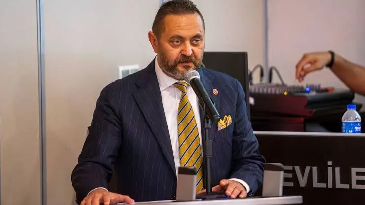 Ak Parti'li Ünal'dan Başkan Ünsal'a Bostanlı Pazarı ile ilgili sorular