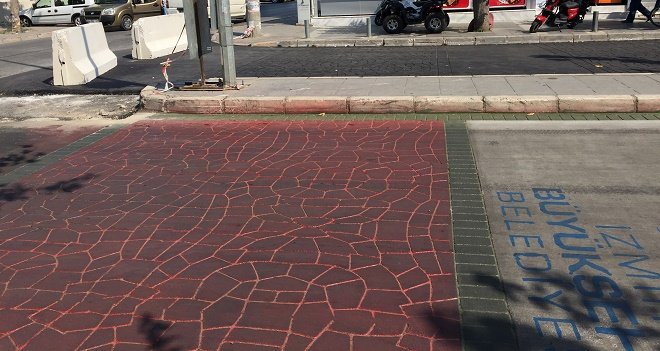 Kırmızı yol bir günde siyahlaştı...