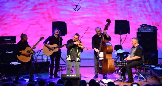 Klasik kemanın ustasından rock gecesi