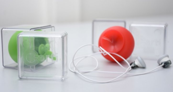Kulaklık kablosu sarıcıyla duymayanlara destek olacaklar