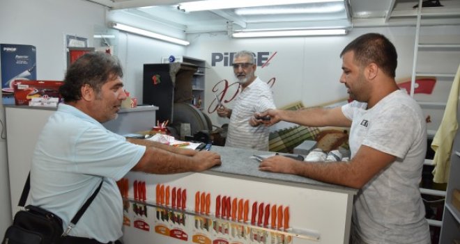 Kurban hazırlıkları bıçakları bileyleme ile başladı