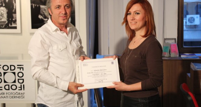 ''Kuş Pazarı'' fotoğraf sergisi sanat severlerle buluştu