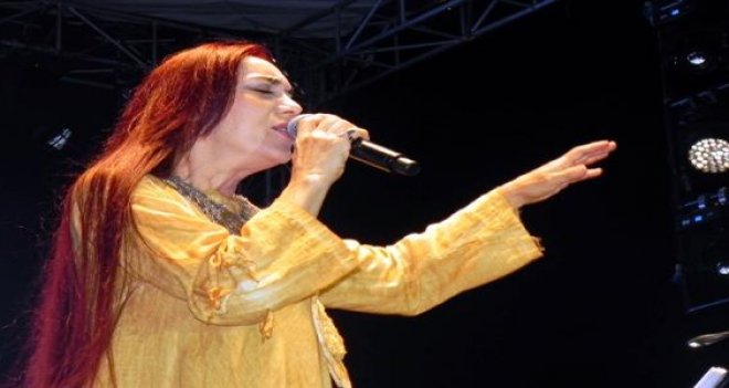 Leman Sam İzmir'e geliyor