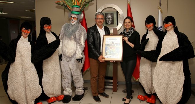 Madagascar Live, Karşıyaka’da