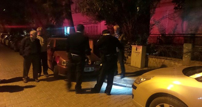 Maskeli 2 kişi pompalı tüfekle işyerini bastı...