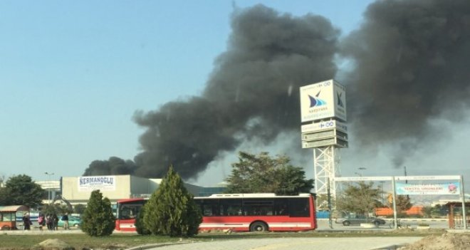 Mavişehir'de korkutan yangın